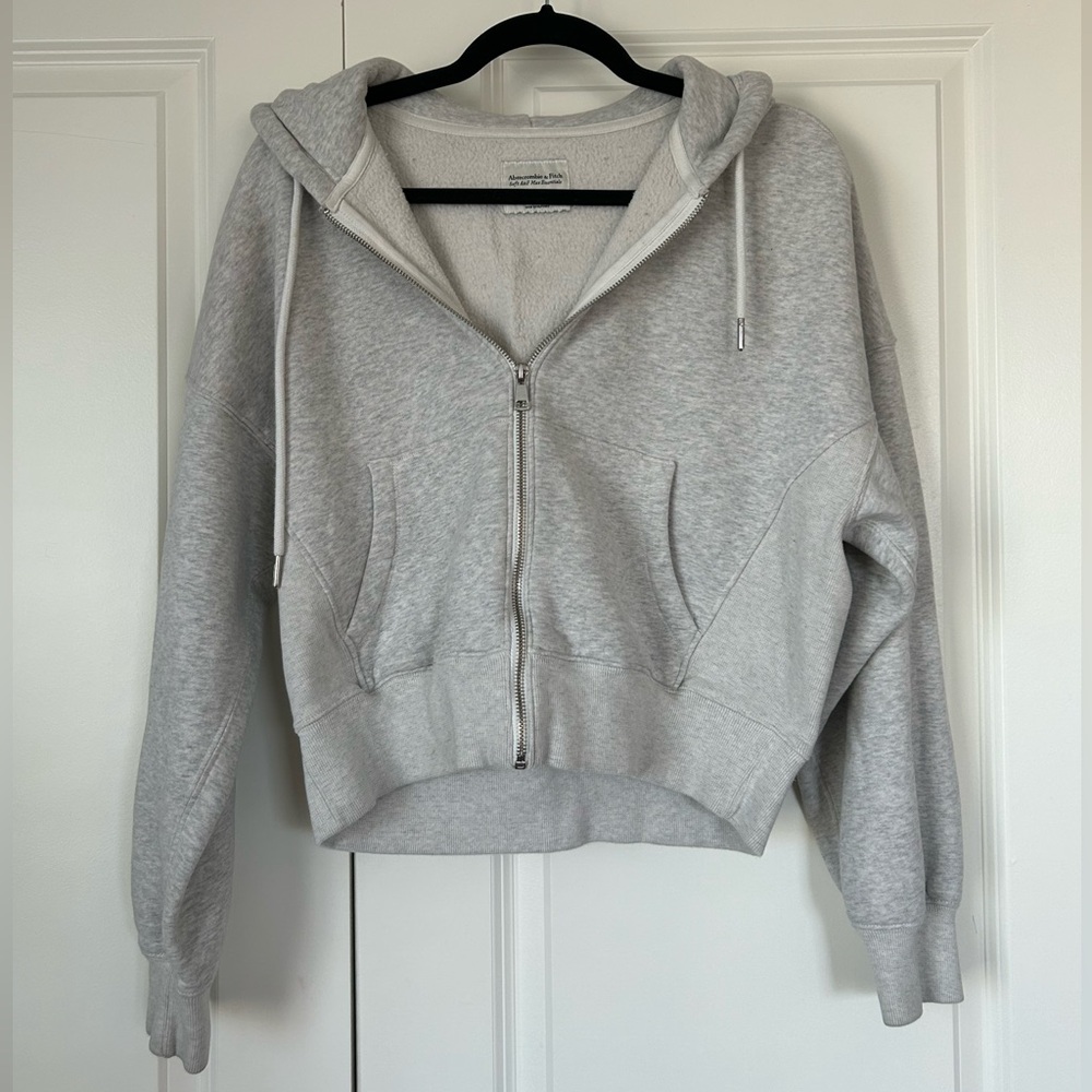 Abercrombie Vintage Sunday Zip